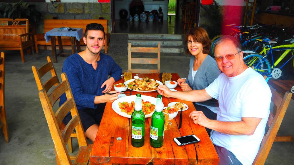 Yangshuo Moon Resort Hotel Bagian luar foto
