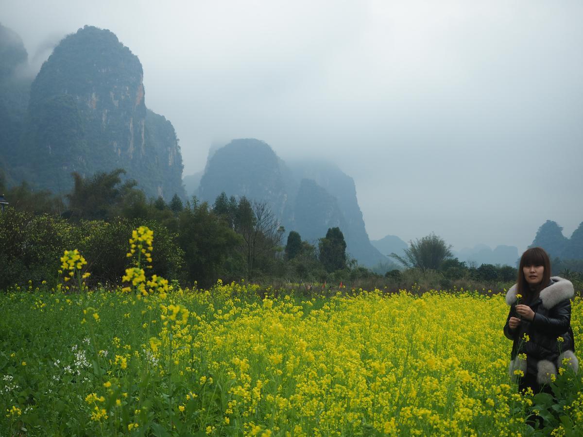 Yangshuo Moon Resort Hotel Bagian luar foto