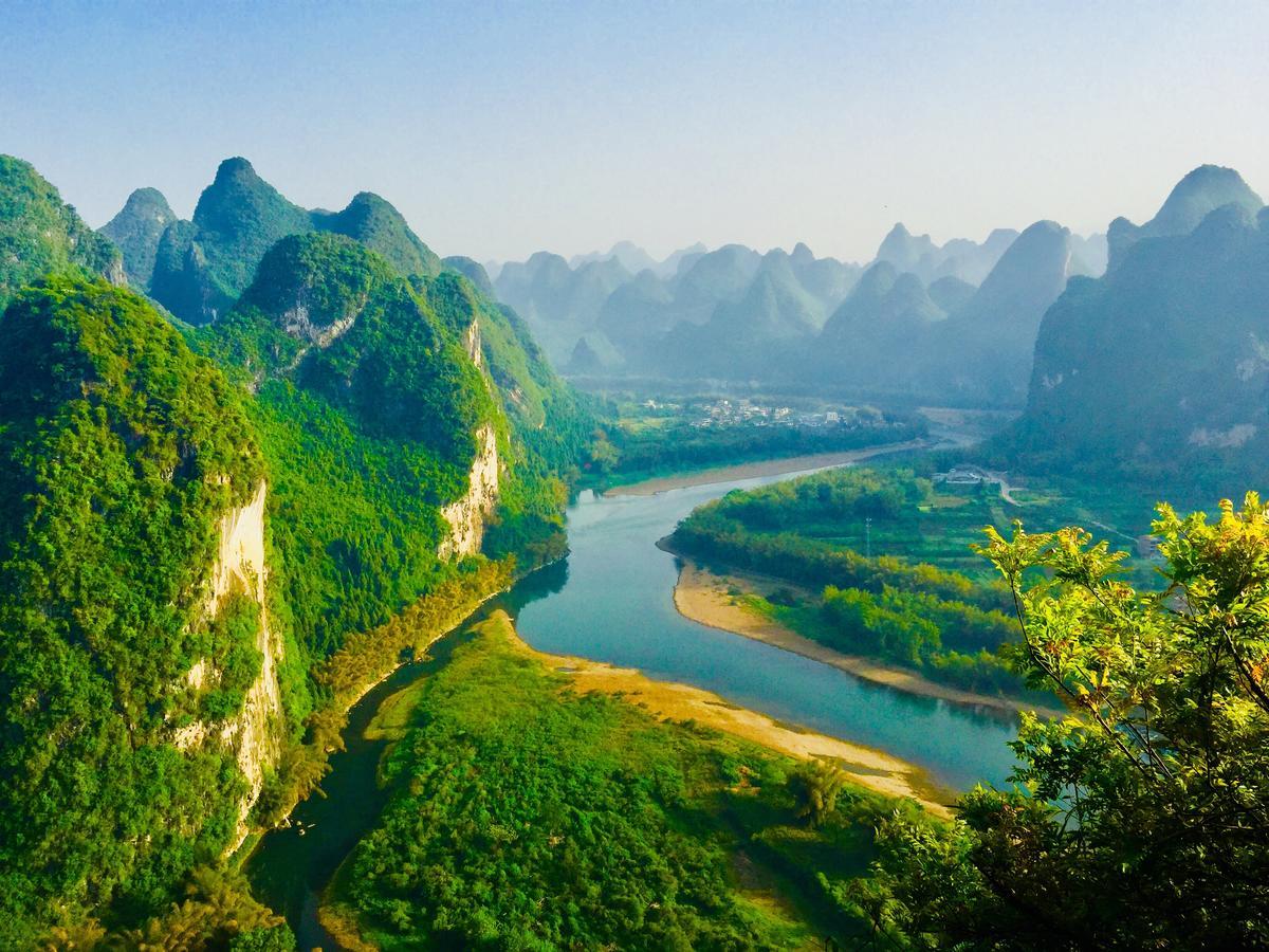 Yangshuo Moon Resort Hotel Bagian luar foto