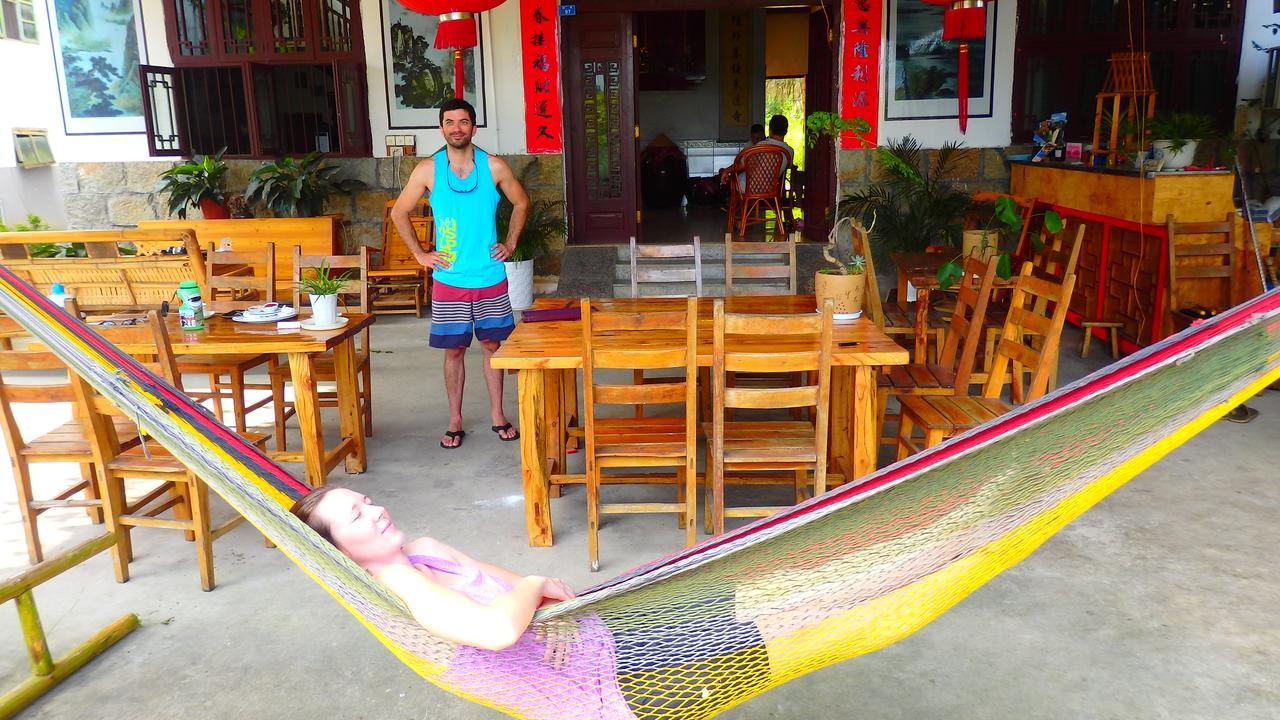 Yangshuo Moon Resort Hotel Bagian luar foto