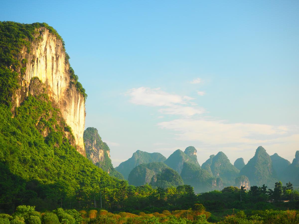 Yangshuo Moon Resort Hotel Bagian luar foto